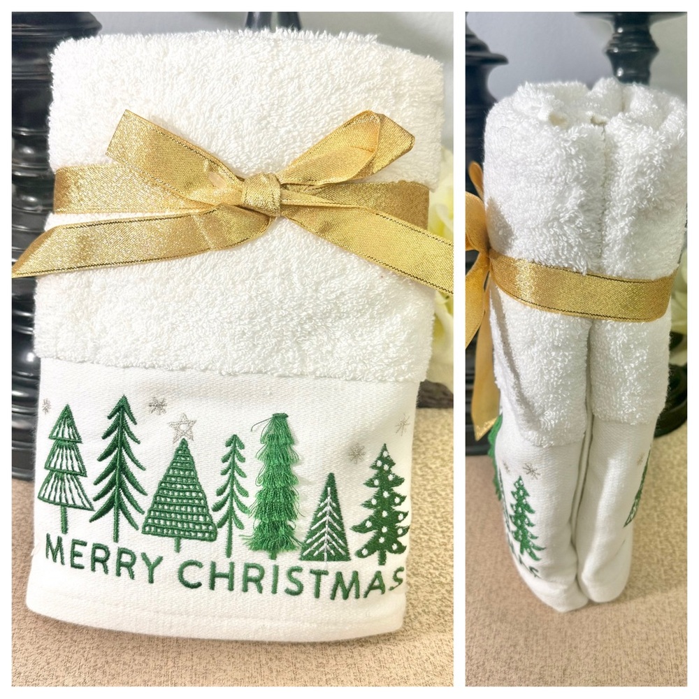 NWT Set of 2 Christmas Trees🎄Bathroom Hand Towels